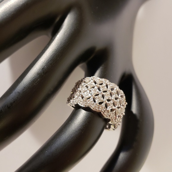 Vintage 1990s Diamonique CZ Band Ring - Picture 3 of 5